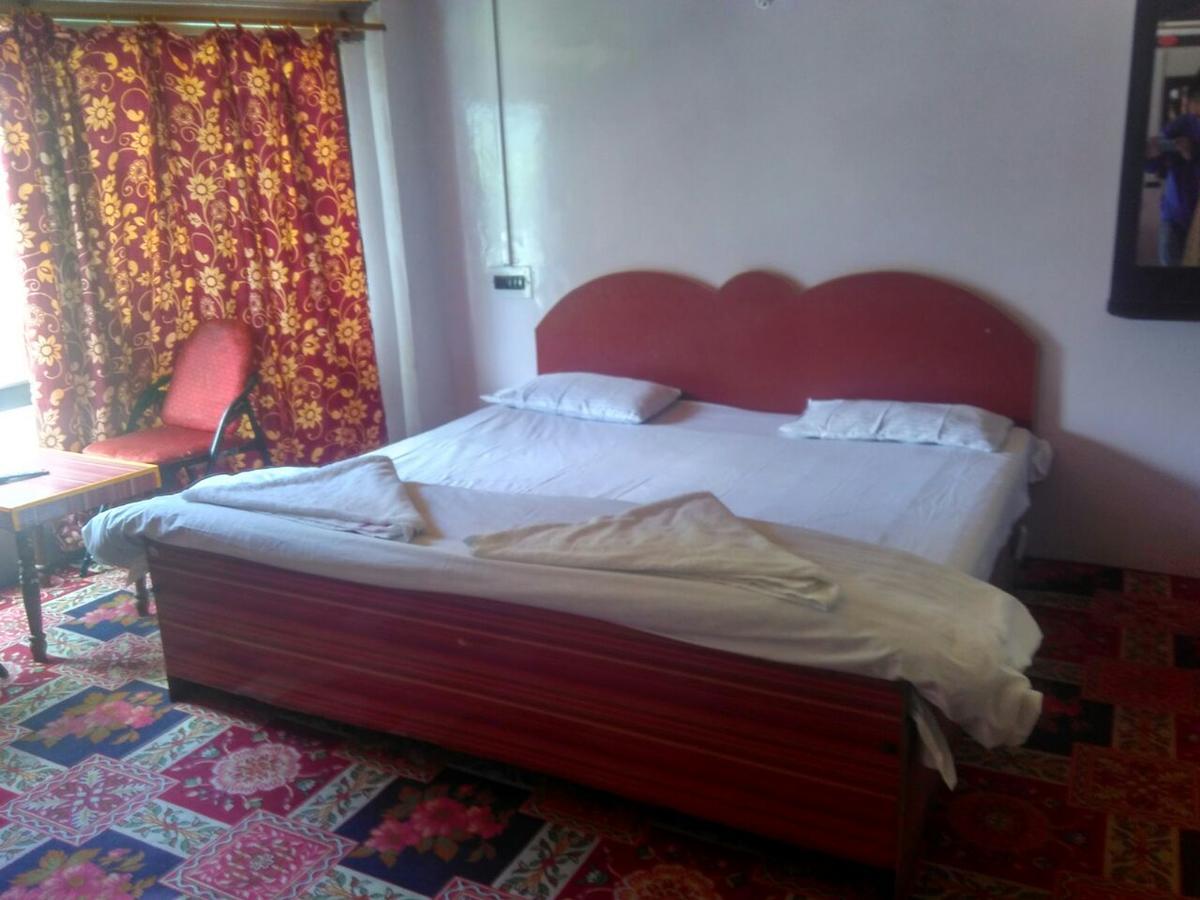 Grand Heritage Resort Pahalgam Luaran gambar